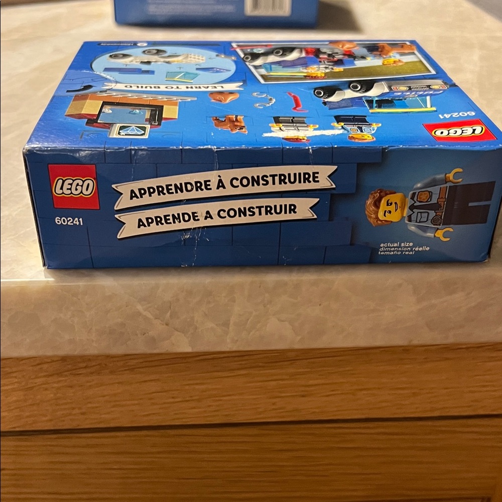 LEGO City Police Dog Unit Set - Blue and White - Picture 3 of 6
